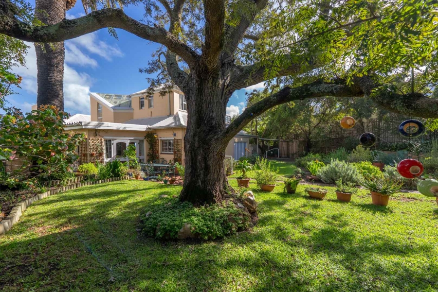 5 Bedroom Property for Sale in Camps Bay Western Cape